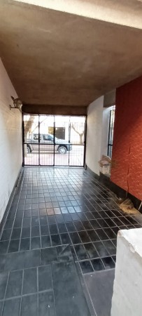 CASA  EN VENTA - CAPITAL - B° BOMBAL .