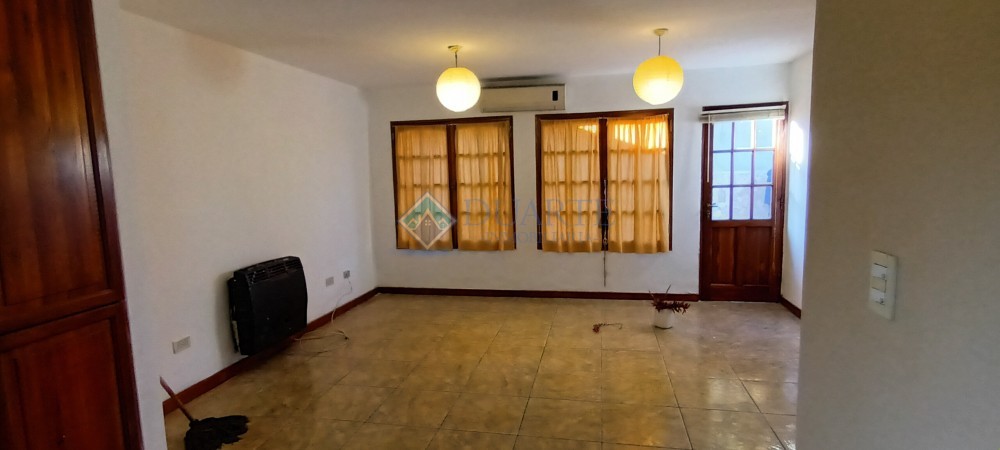 CASA EN VENTA - B° PARAISO I - MAIPU