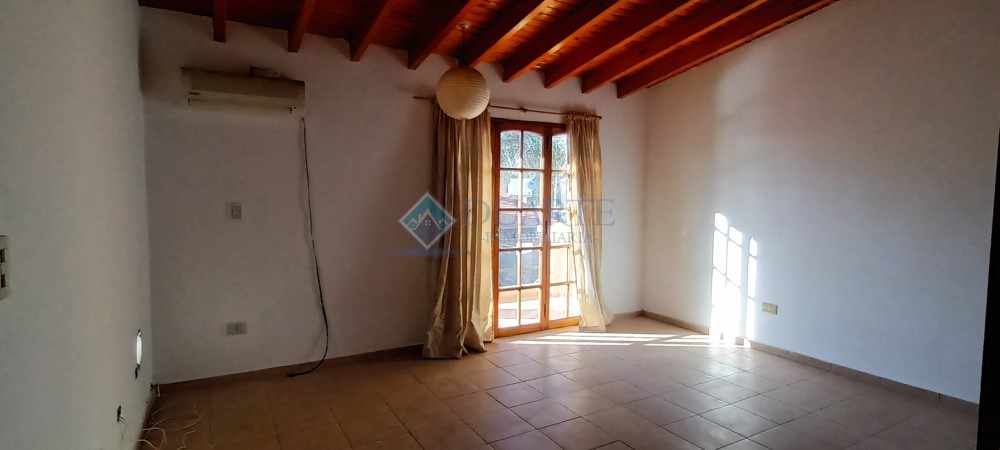 CASA EN VENTA - B° PARAISO I - MAIPU